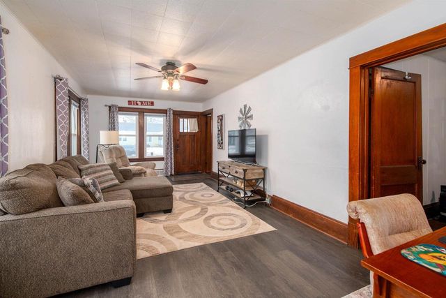 805 7TH STREET, Menasha, WI 54952