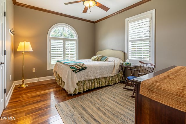 625 Northwest Locust Street, Abingdon, VA 24210