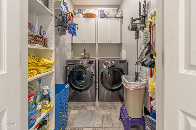 625 Northwest Locust Street, Abingdon, VA 24210