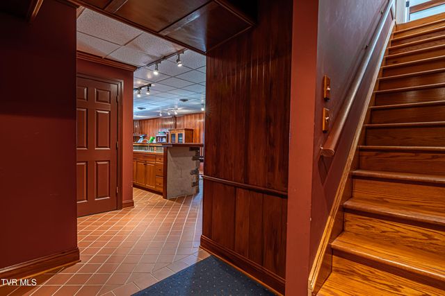 625 Northwest Locust Street, Abingdon, VA 24210