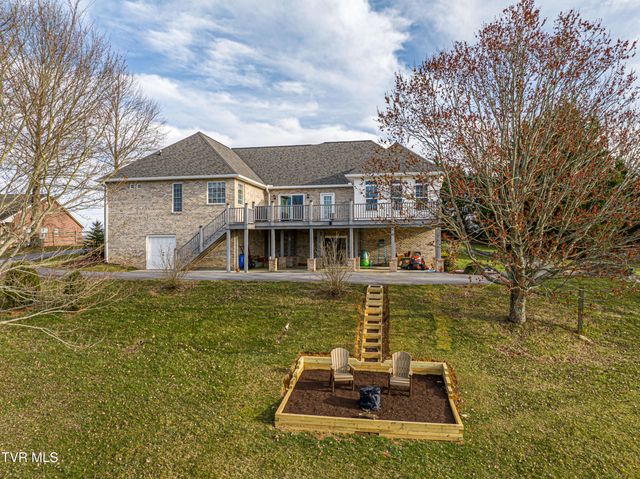 625 Northwest Locust Street, Abingdon, VA 24210
