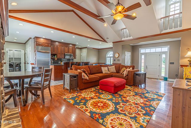 625 Northwest Locust Street, Abingdon, VA 24210