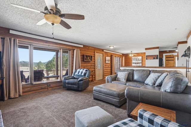 923 PARK AVE, Custer, SD 57730