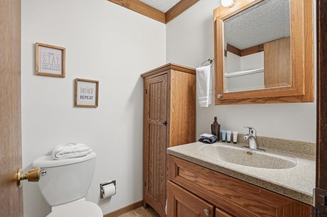 923 PARK AVE, Custer, SD 57730