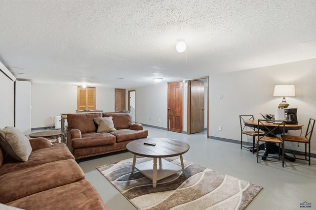 923 PARK AVE, Custer, SD 57730