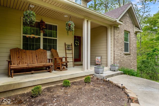 151 Hilltop Lane, Nashville, IN 47448