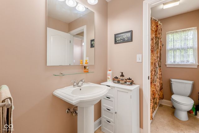 151 Hilltop Lane, Nashville, IN 47448