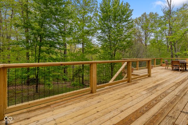 151 Hilltop Lane, Nashville, IN 47448