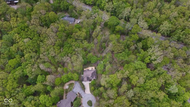 151 Hilltop Lane, Nashville, IN 47448