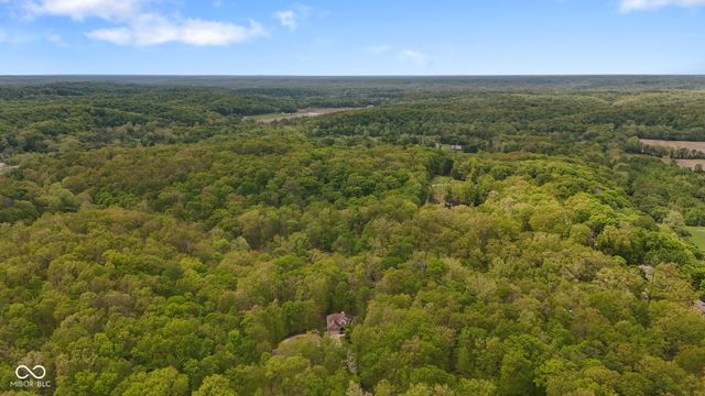 151 Hilltop Lane, Nashville, IN 47448