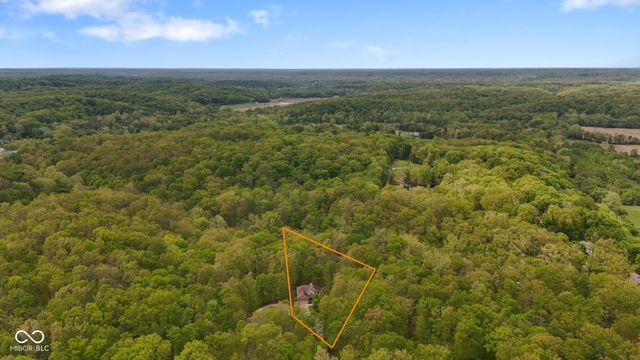 151 Hilltop Lane, Nashville, IN 47448