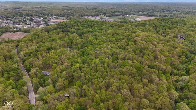 151 Hilltop Lane, Nashville, IN 47448