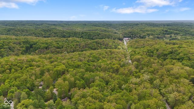151 Hilltop Lane, Nashville, IN 47448