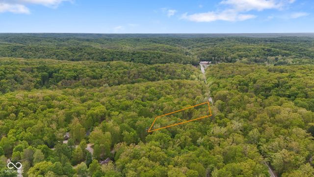 151 Hilltop Lane, Nashville, IN 47448