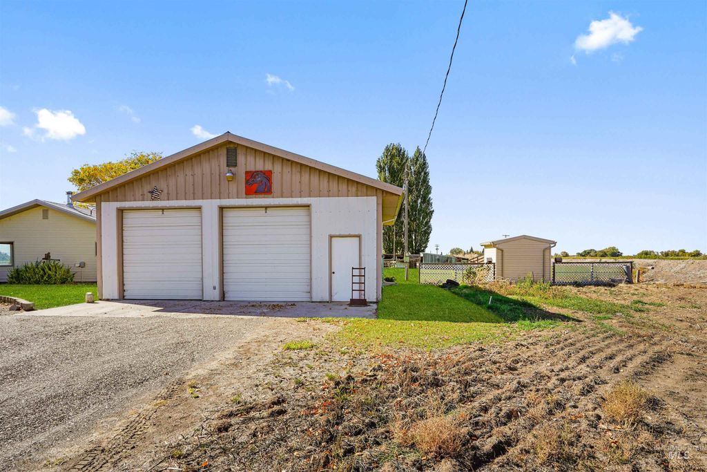399 S 100 W, Rupert, ID 83350 photo 2