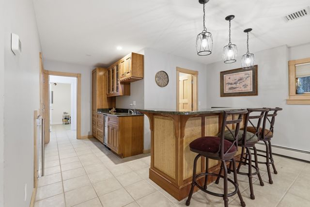 89 Dunstable, Westford, MA 01886