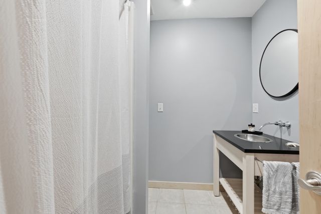 89 Dunstable, Westford, MA 01886