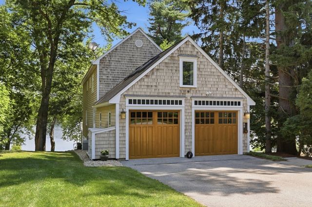 89 Dunstable, Westford, MA 01886