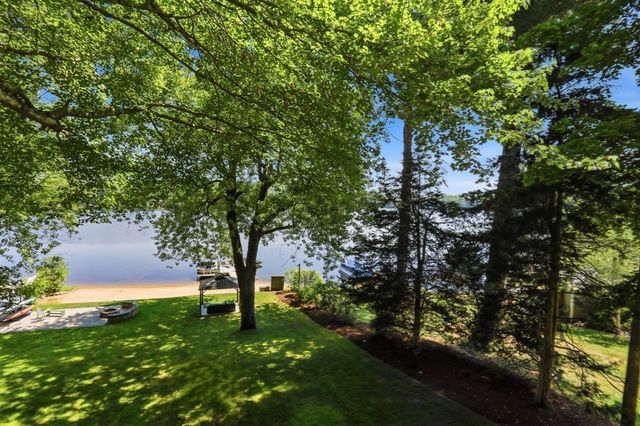 89 Dunstable, Westford, MA 01886