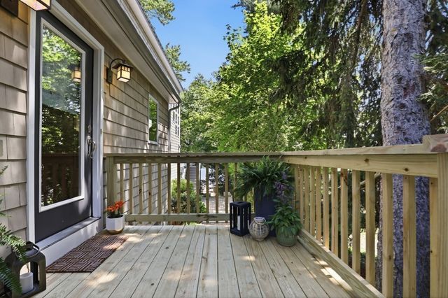 89 Dunstable, Westford, MA 01886