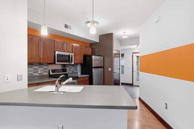 312 E 18th Street, Minneapolis, MN 55404