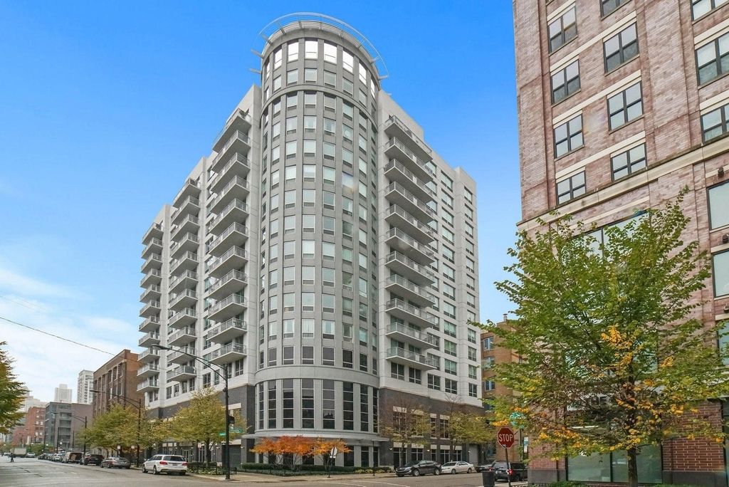 421 W Huron Street 1504, Chicago, IL 60654