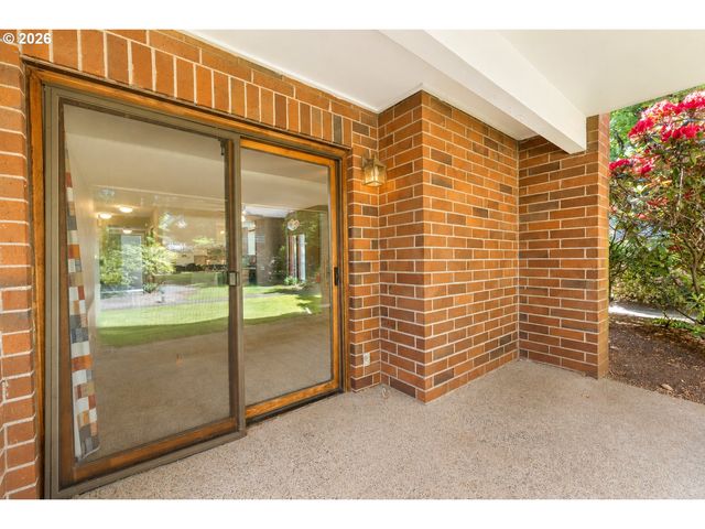 15015 Ne SACRAMENTO St 49, Portland, OR 97230