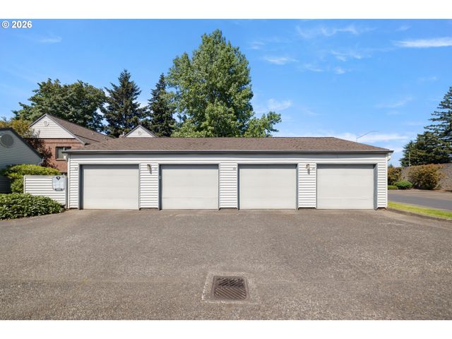 15015 Ne SACRAMENTO St 49, Portland, OR 97230