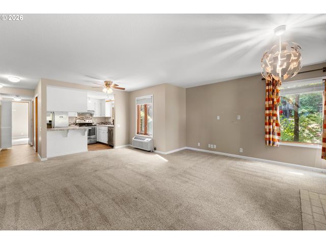 15015 Ne SACRAMENTO St 49, Portland, OR 97230