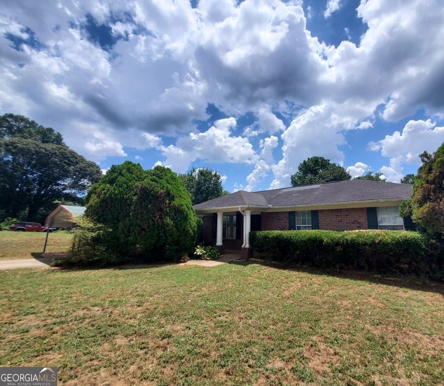 110 Portsmouth Avenue, Hampton, GA 30228
