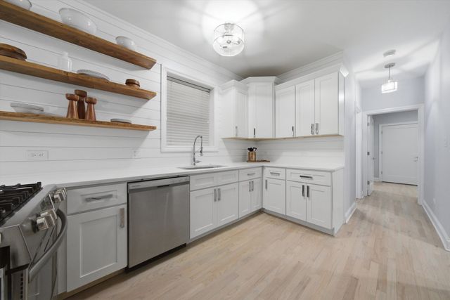 1457 W Fry Street 1, Chicago, IL 60642