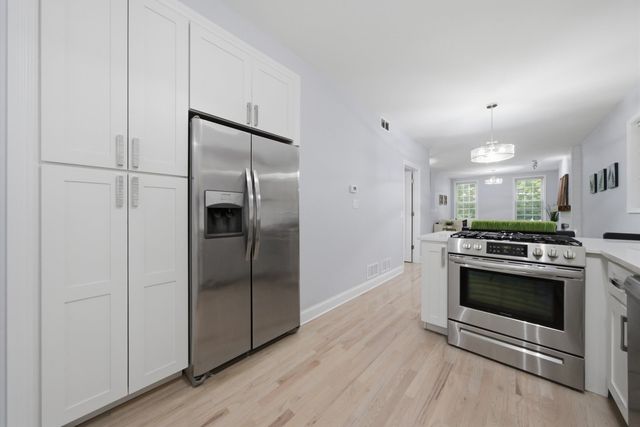 1457 W Fry Street 1, Chicago, IL 60642