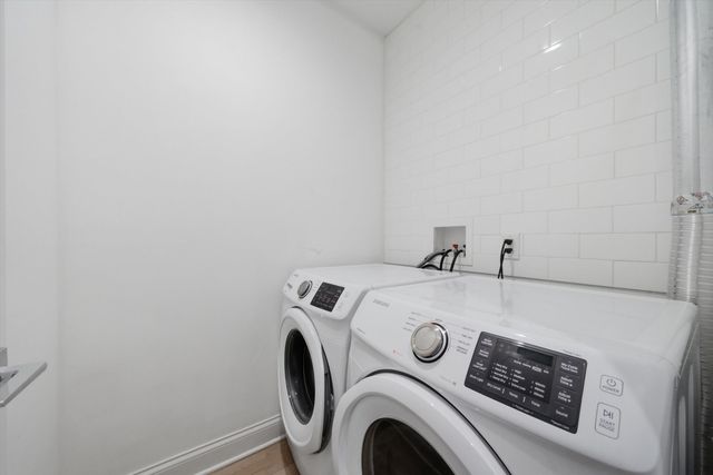 1457 W Fry Street 1, Chicago, IL 60642