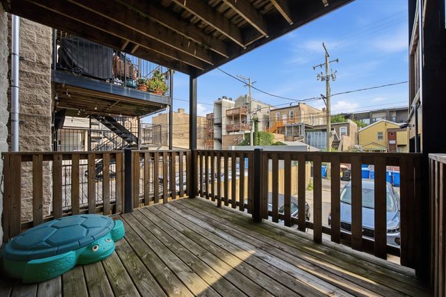 1457 W Fry Street 1, Chicago, IL 60642