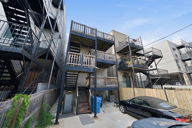 1457 W Fry Street 1, Chicago, IL 60642