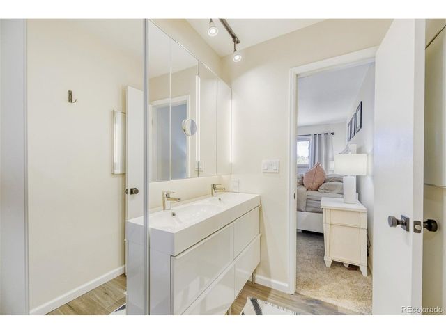 4521 W Ponds Cir, Littleton, CO 80123