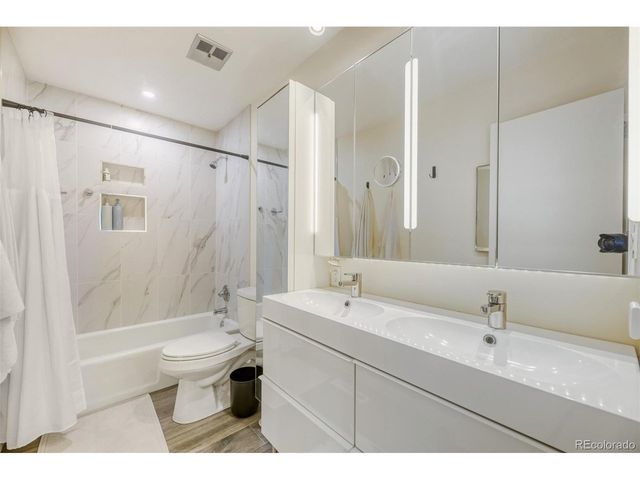 4521 W Ponds Cir, Littleton, CO 80123