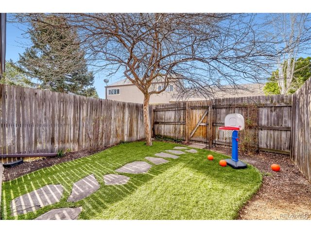 4521 W Ponds Cir, Littleton, CO 80123