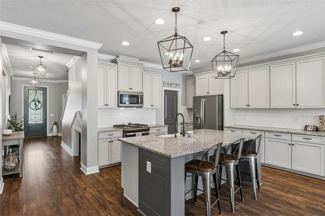 4051 MELLON DRIVE, Odessa, FL 33556