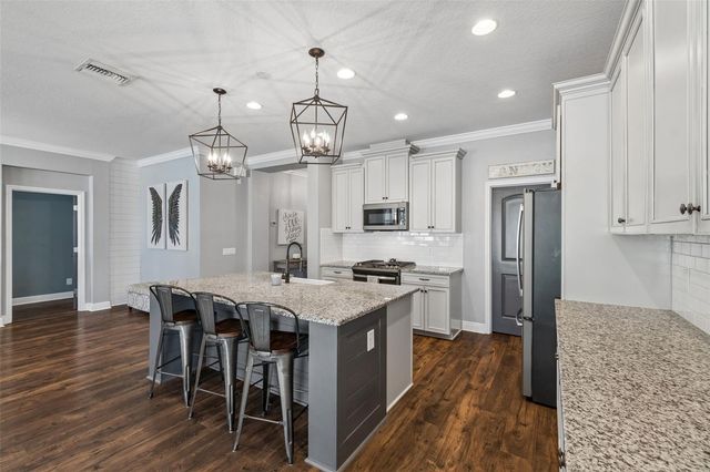 4051 MELLON DRIVE, Odessa, FL 33556