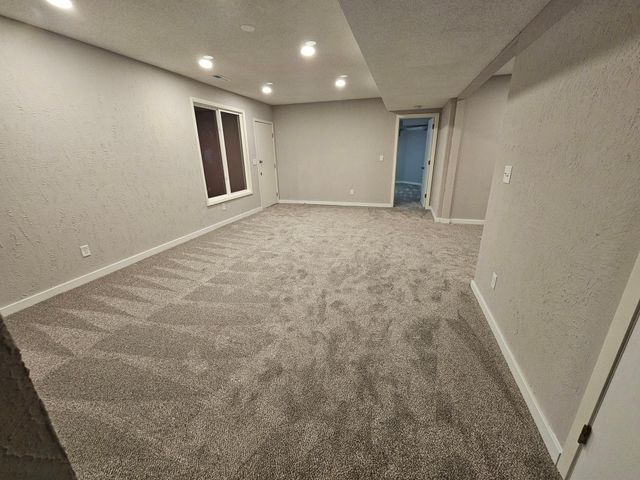 1939 Long Lake Road, New Brighton, MN 55112