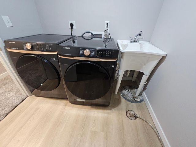 1939 Long Lake Road, New Brighton, MN 55112