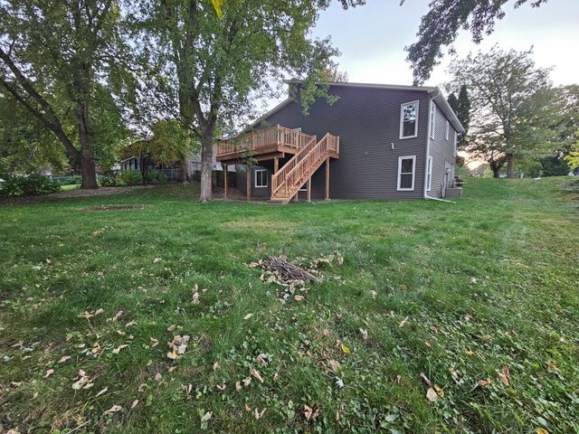 1939 Long Lake Road, New Brighton, MN 55112