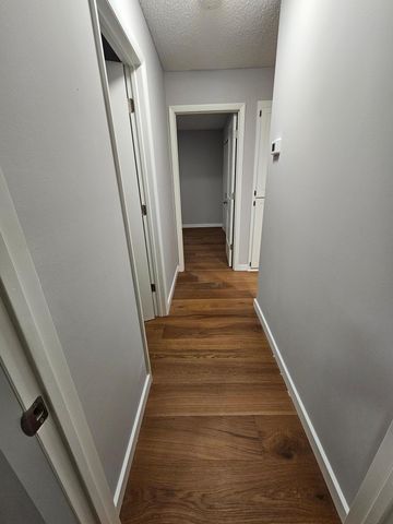 1939 Long Lake Road, New Brighton, MN 55112