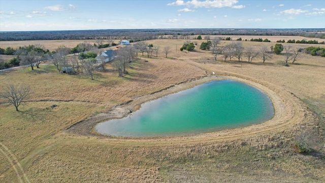 1044 County Road 3230, Windom, TX 75492