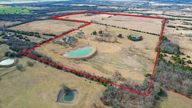 1044 County Road 3230, Windom, TX 75492