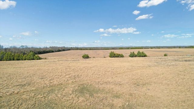 1044 County Road 3230, Windom, TX 75492