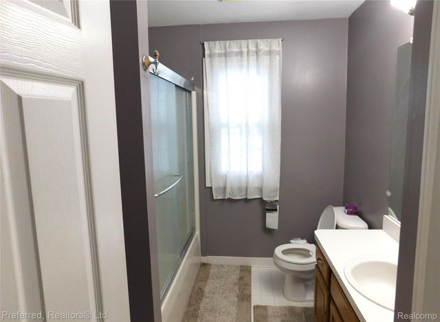 45863 BAYWOOD BLVD, Canton Charter Township, MI 48187