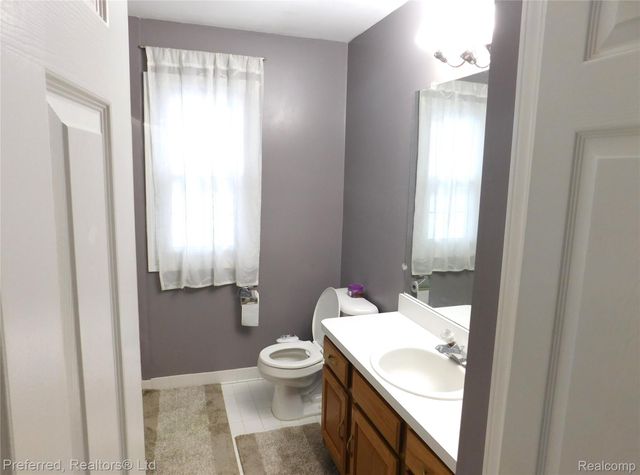 45863 BAYWOOD BLVD, Canton Charter Township, MI 48187