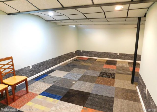 45863 BAYWOOD BLVD, Canton Charter Township, MI 48187